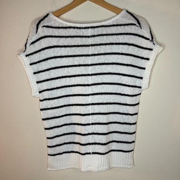 Evereve Stevie Pullover Black White Knit Size Small - Picture 6 of 9